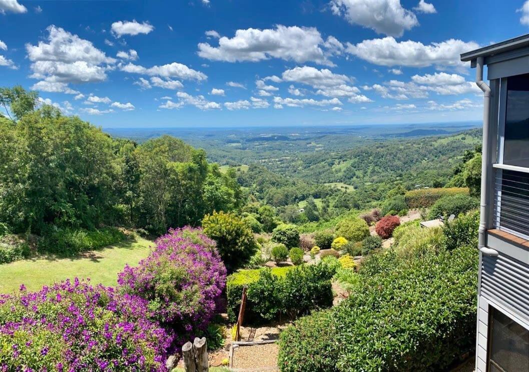 Flaxton Garden Home With Spectacular Coastal Views Montville Exterior foto
